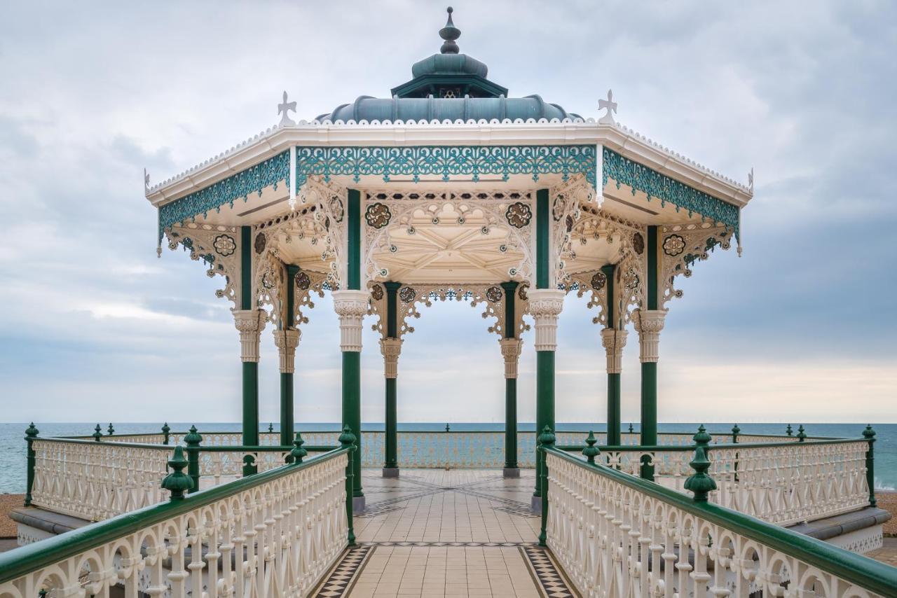 Q Square By Supercity Aparthotels Brighton Екстериор снимка