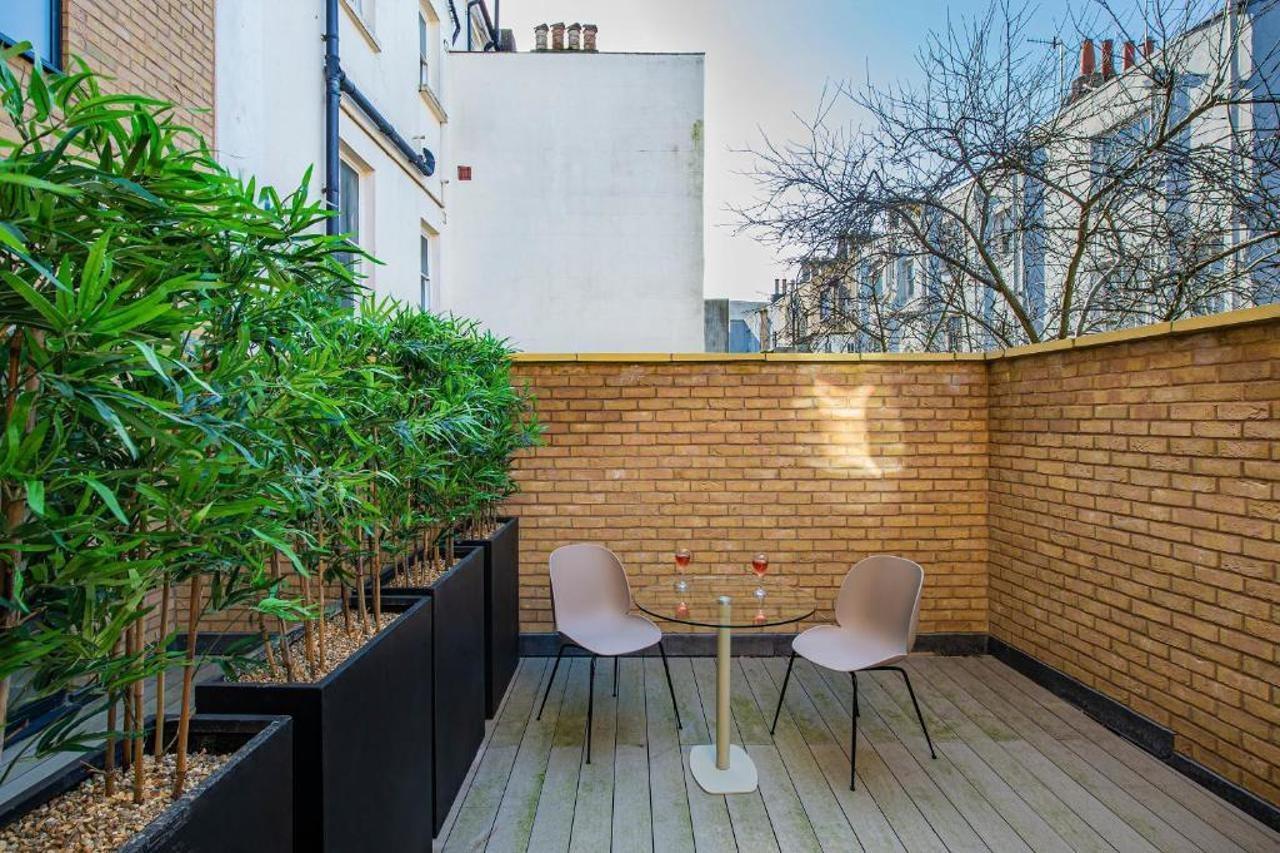 Q Square By Supercity Aparthotels Brighton Екстериор снимка