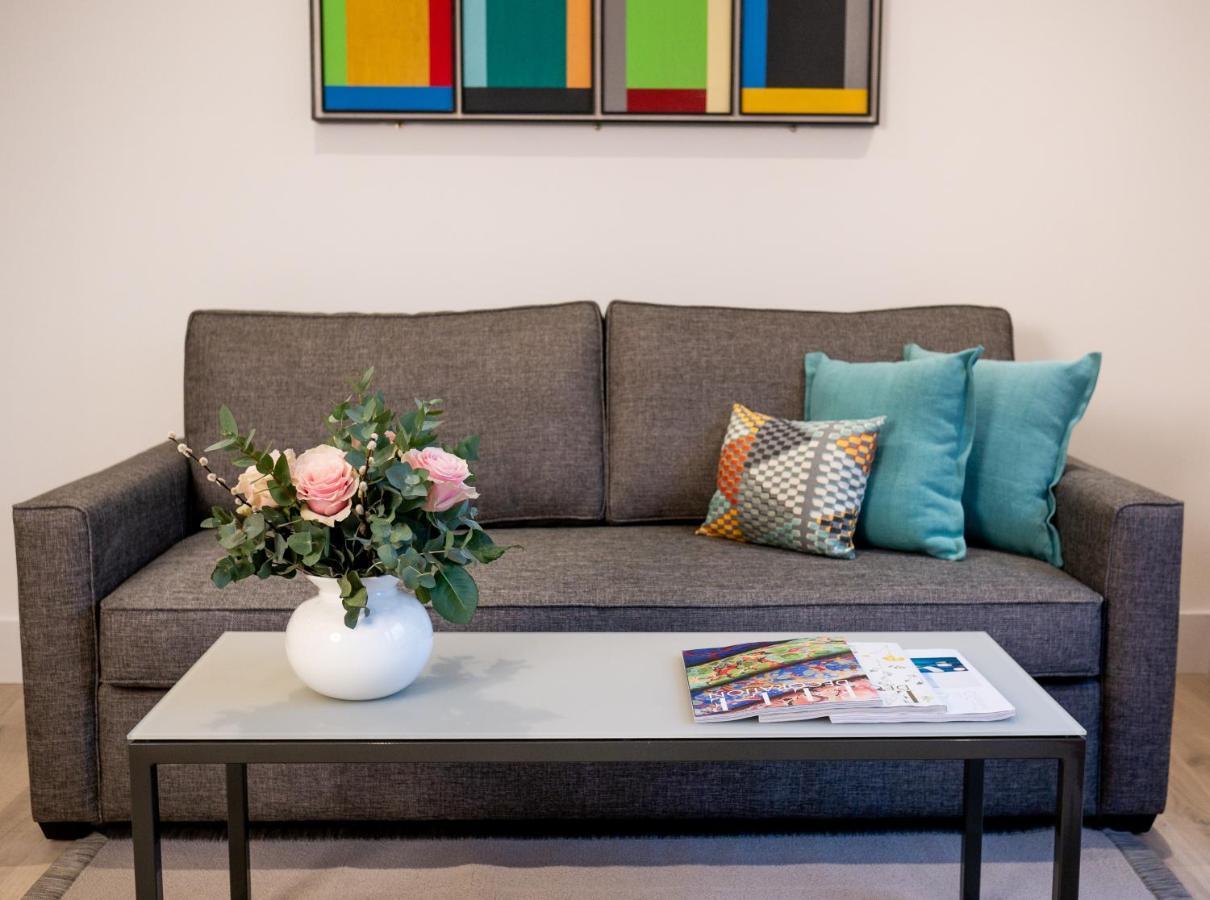 Q Square By Supercity Aparthotels Brighton Екстериор снимка