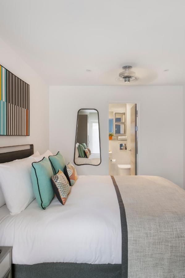 Q Square By Supercity Aparthotels Brighton Екстериор снимка