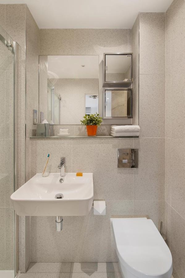 Q Square By Supercity Aparthotels Brighton Екстериор снимка